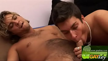 Gay Furry Stud Blowjob thumbnail