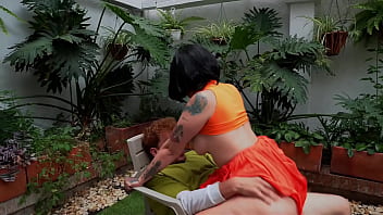 Bilma is a very horny nymphomaniac she loves to swallow cum la rola