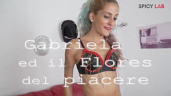 Cubana solo masturbation