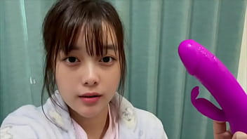 朝起きてパジャマでオナニーしたら白い液でてきちゃいました