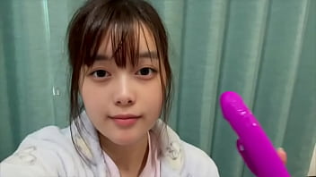 朝起きてパジャマでオナニーしたら白い液でてきちゃいました