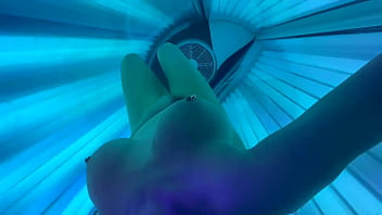Masturbate and big tits play inside solariu tanning bed join me in this hot hot tube