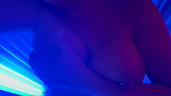 Masturbate and big tits play inside solariu tanning bed join me in this hot hot tube