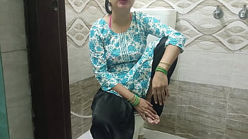 Indian Step Mother In Toilet With Step Son Seduced Open Her Clothes Talk In Dirty In Hindi Audio thumbnail