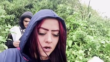 Novinho me fodeu na praia e quase que os turistas pegam nós no flagrante