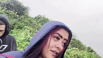 Novinho me fodeu na praia e quase que os turistas pegam nós no flagrante