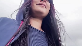 Novinho me fodeu na praia e quase que os turistas pegam nós no flagrante