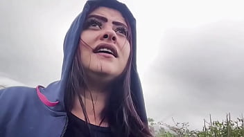 Novinho me fodeu na praia e quase que os turistas pegam nós no flagrante