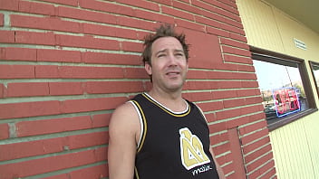 Blonde milf secretary mellanie monroe uses her big boobs to get men