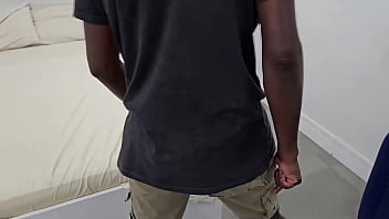 Novinha deu cu e buceta na pele pro titio que foi resgatar ela na festa de swing