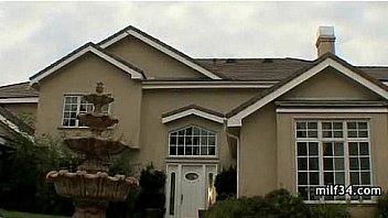 Horny milf gets kinky