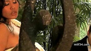 Horny milf gets kinky