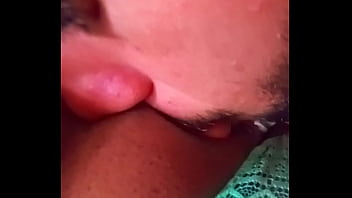 Fiz ela gozar na minha boca