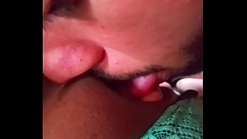 Fiz ela gozar na minha boca