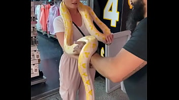 I love big snakes comment your snake