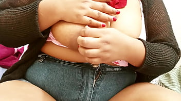 Asian lady sexy tits