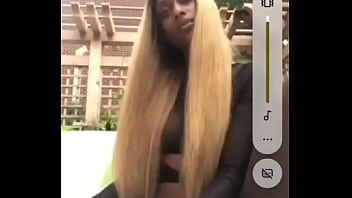 Psa rapping aint for everybody ladies please don't do this repeat please do not do this