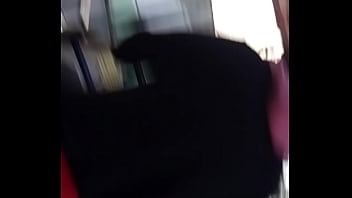 Culito Rojo En La Calle thumbnail