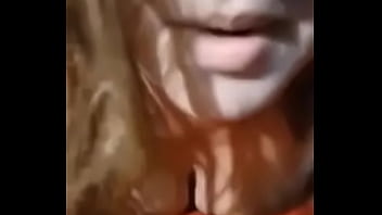 Marido corno segurando a câmera enquanto o outro me deixa sem ar