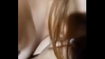 Marido corno segurando a câmera enquanto o outro me deixa sem ar