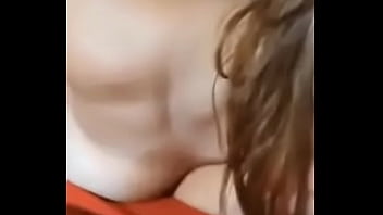 Marido corno segurando a câmera enquanto o outro me deixa sem ar