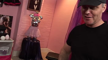 Her tattooed dom makes sure she sucks the load of out his balls to end the session