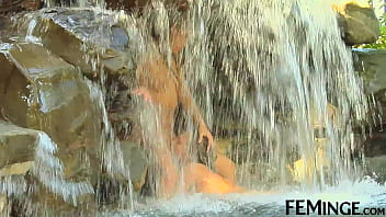 Feminge 4k hot lesbians are having fun