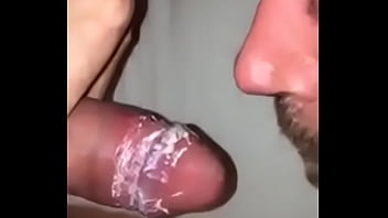 Pau Sujao Sendo Lavado Por Putinha thumbnail