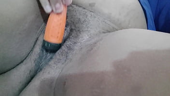 Arab ebony girl fuck her self with screwdriver
