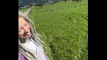 Time for some food outdoors with our adventure jeep ️what’s your favorite meal to enjoy in nature #outdoor