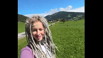 Time for some food outdoors with our adventure jeep ️what’s your favorite meal to enjoy in nature #outdoor