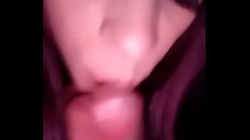 Crossdresser Foi Pegar O Motorista De Aplicativo E Ele Quis O Pagamento Com O Boquete Delicioso thumbnail