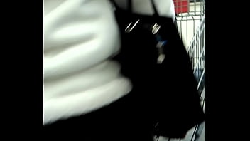 Phat ass lady in a thrift store smhh