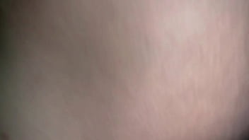 Mi hijatro me folla muy duro el coño y le saco toda su leche