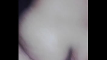 Novinha sentando no pau