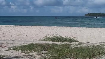 Hermosa vista frente al hotel isleño en la isla de san andres ven a disfrutar