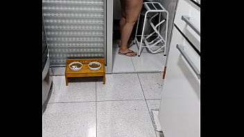 Pelada em casa