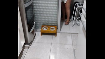 Pelada em casa