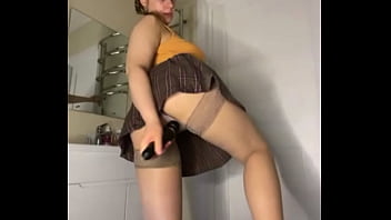 Masturbating With Cute Bbw thumbnail
