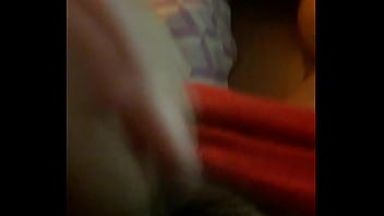 Busca alguna vagina para llenar de leche