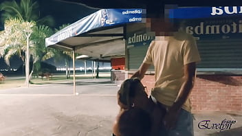 Evelyn Frazao Chupando Gostoso Na Praia thumbnail