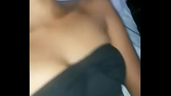 Carmen a moça de lichinga se masturbando em casa do namorado no bairro de sanjal