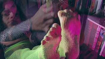 My feet are ready for your face