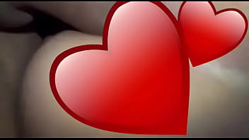 Qué rico mueve el culo está puta