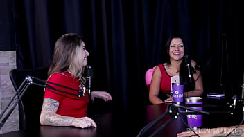 Compilados Da Bruna A Surfistinha No Swing Cast Com Tifany Rocha Raphaela Savanah E Burguesa Parte 2 Watch Sheer Red thumbnail