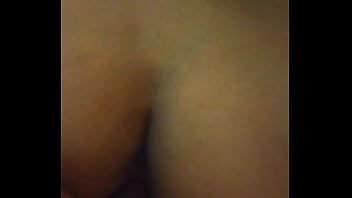 Joven de 18 acepta tener sexo por dinero mientras juega free fire