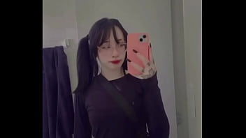 Me disseram que é difícil me reconhecer de roupa