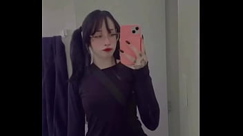 Me disseram que é difícil me reconhecer de roupa