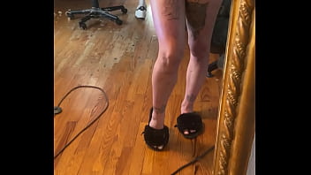 Aujourd’hui c’est tattoo mon addiction qui est comme moi ici