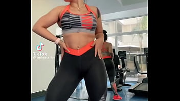 Encuentrala en tik como andreina fon